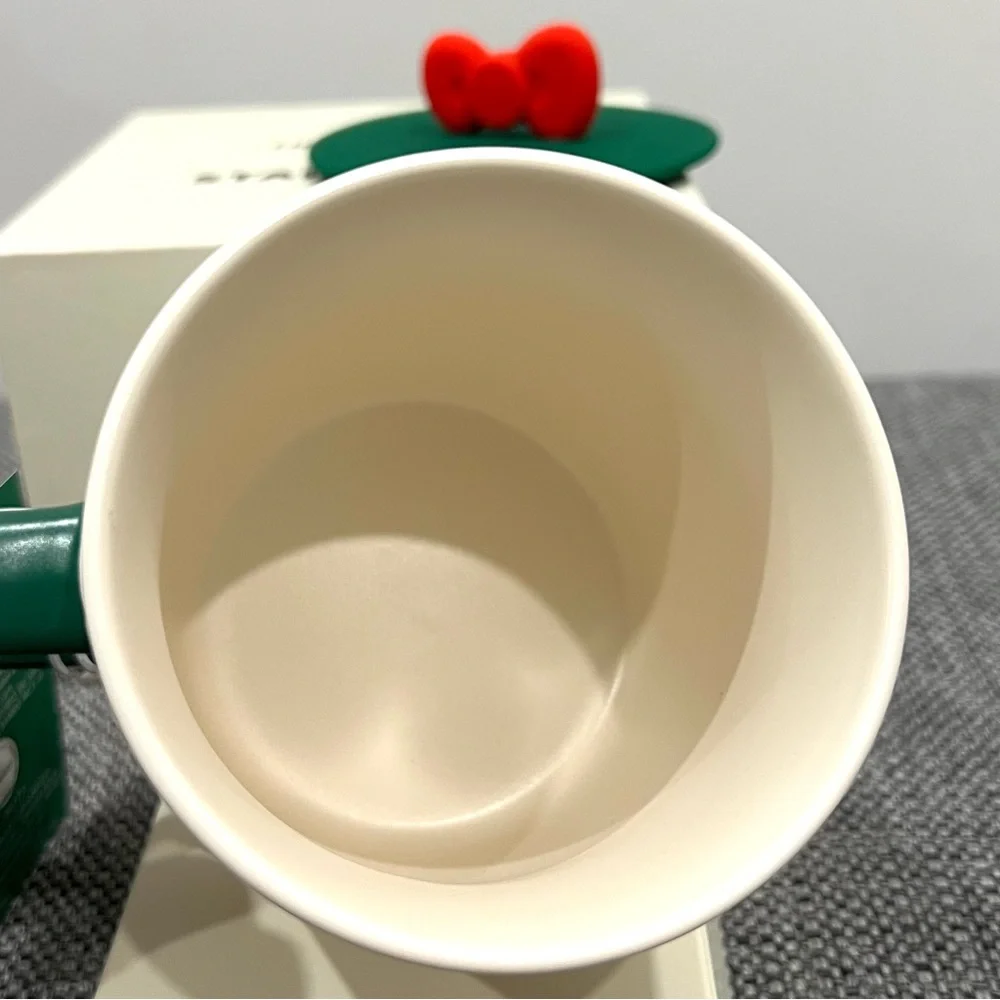 Starbucks hello kitty